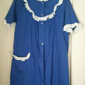 Dames Blue with White polka dots Short Robe sz med